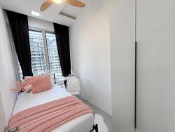 Grandeur 8 (D20), Condominium #637810441